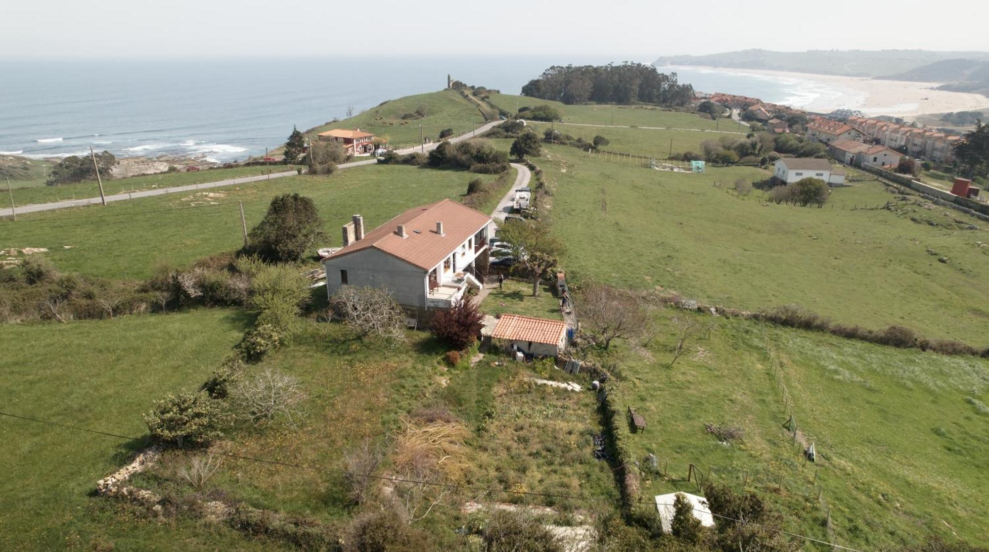 Surf House Sanvi Bed & Breakfast San Vicente De La Barquera Exterior photo